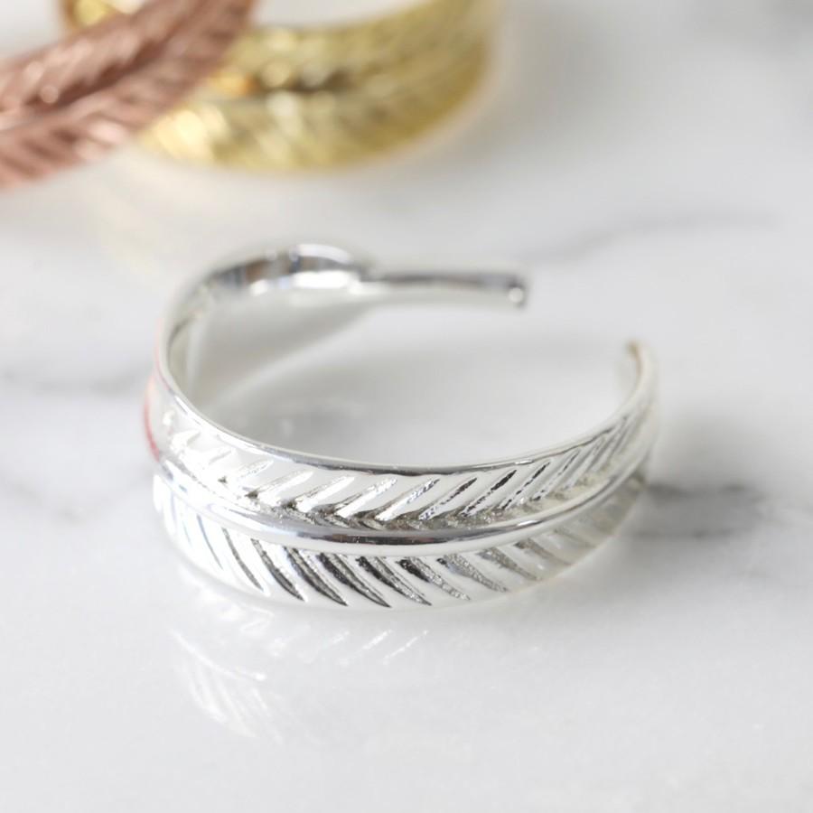 Silver Feather Ring | Jewellery Stocking Fillers for Animal Lovers
